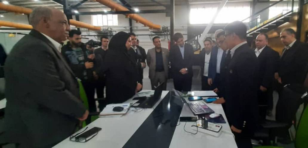 بازدید دکتر صدر از کارخانه نوآوری لرستان - تصویر ۲